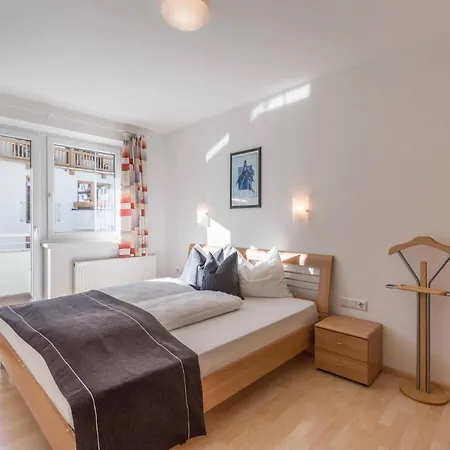 Kolmblick גרלוס